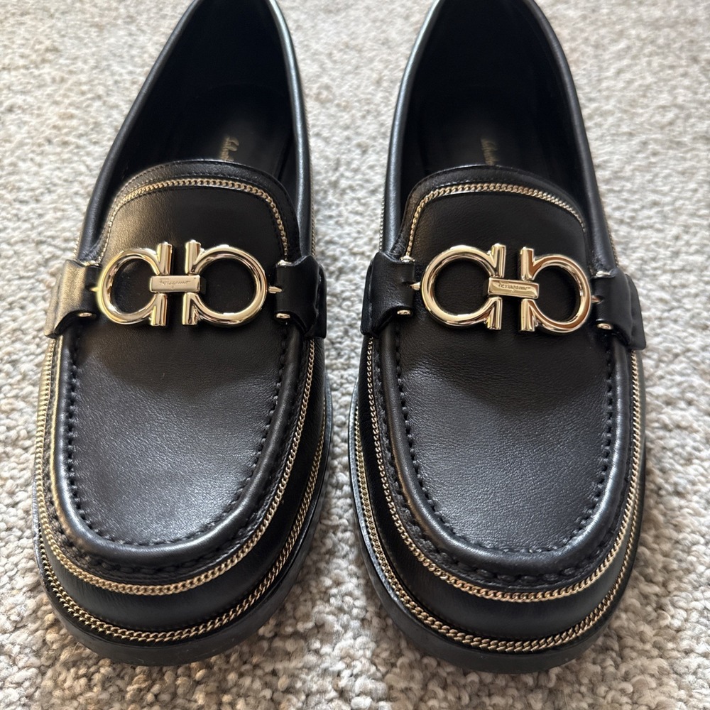 Salvatore Ferragamo Gancini Chain Loafers Luxury Black Leather Womens 7.5